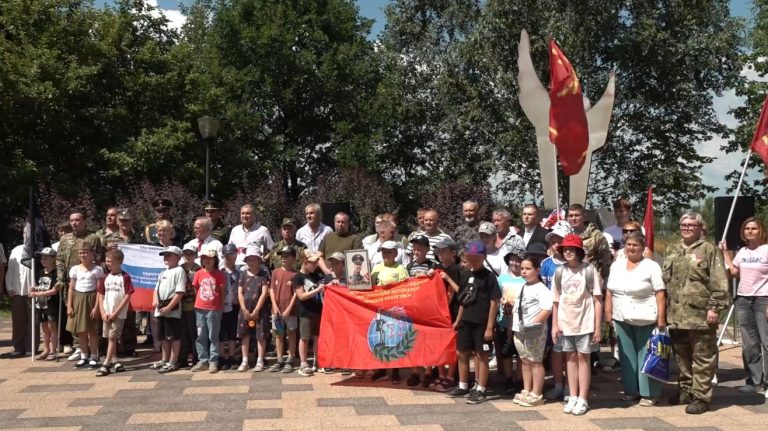 День ветеранов боевых действий: муромляне собрались у памятника «Скорбящий ангел»